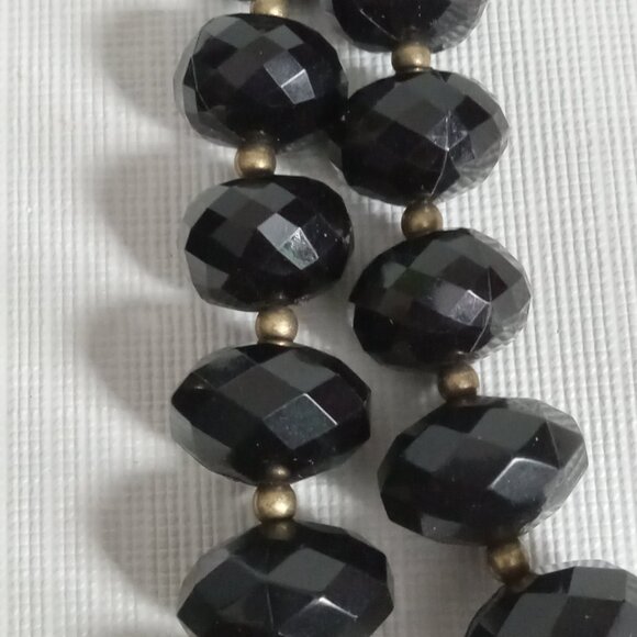 Black Graduated Faceted Chunky Acrylic Beaded Double Strand Statement Necklace - Picture 9 of 9